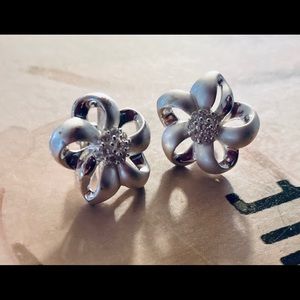 Sterling silver floret stud earrings